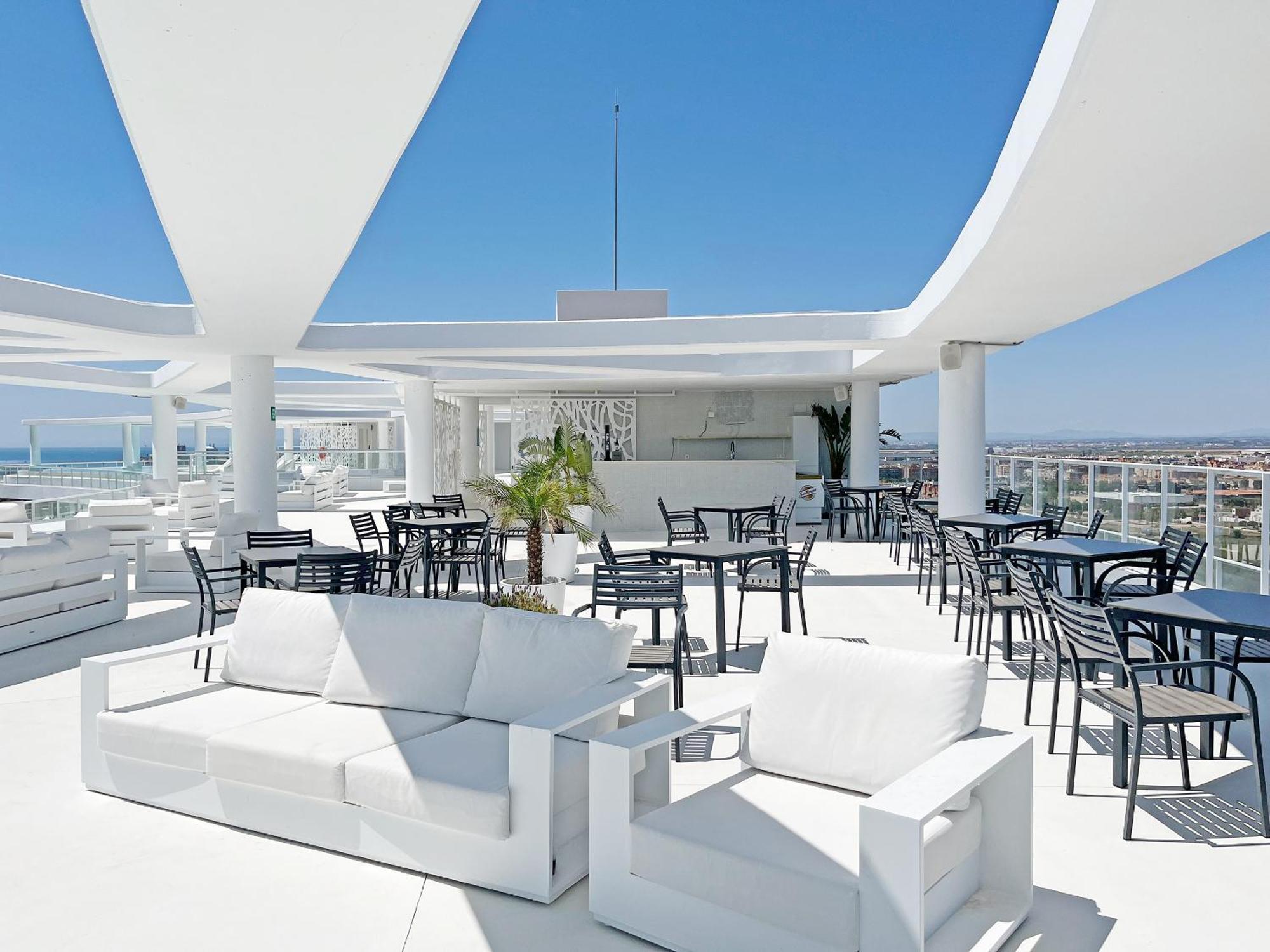 Global Properties, Apartamento De 2 Habitaciones Con Gran Terraza En Gran Canet Canet d'En Berenguer Luaran gambar