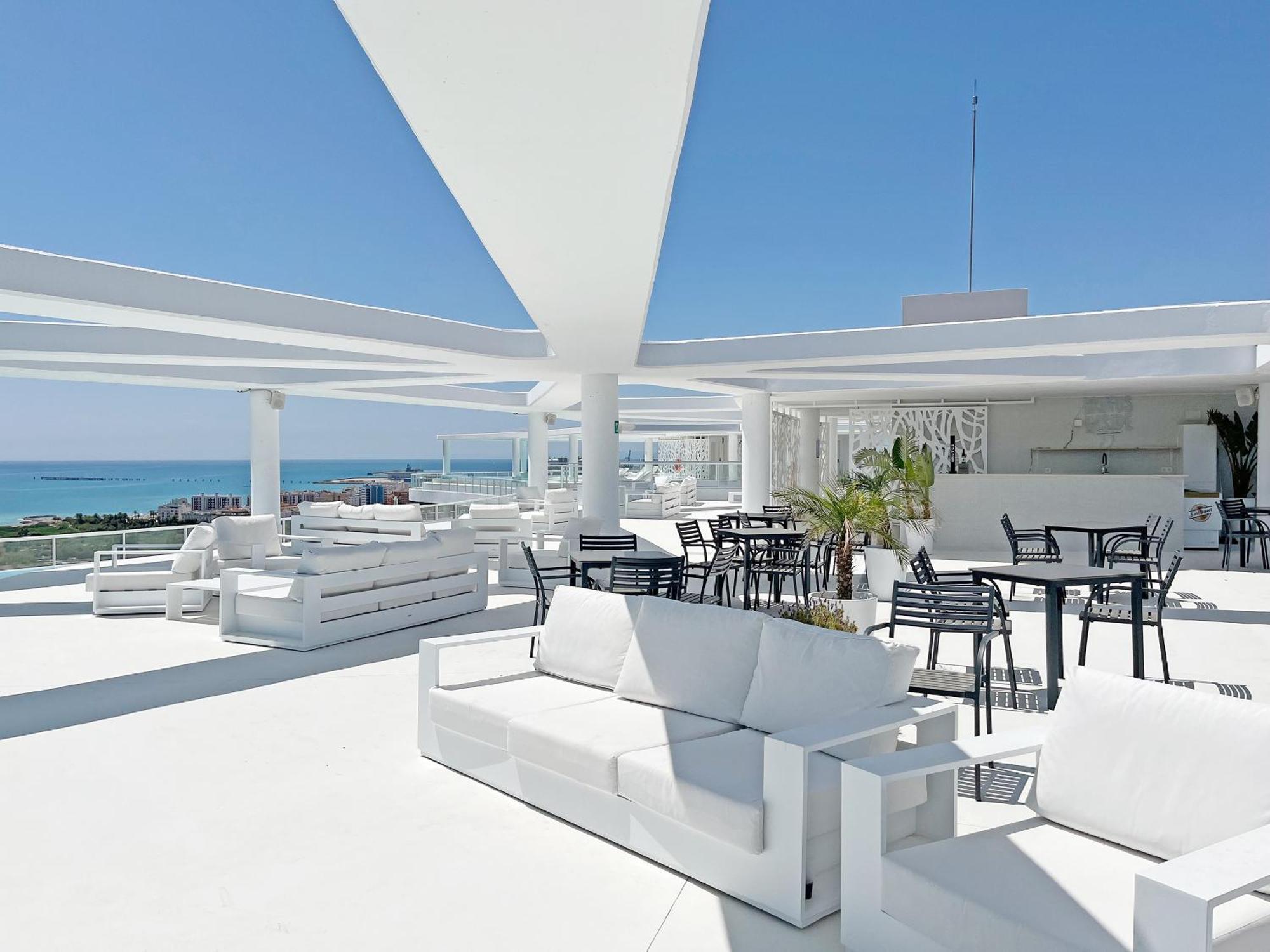 Global Properties, Apartamento De 2 Habitaciones Con Gran Terraza En Gran Canet Canet d'En Berenguer Luaran gambar